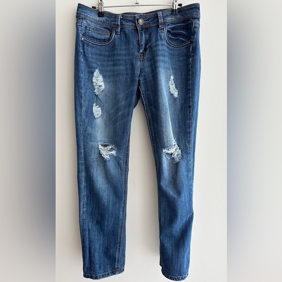 Dollhouse Charley Women's Distressed Blue Jeans, Size 11 - Picture 1 of 16